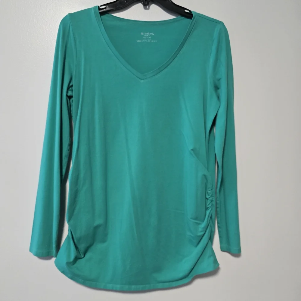 Motherhood Maternity Long Sleeve V-Neck  Sweater And T-Shirt Bundle, Size M - Picture 4 of 7